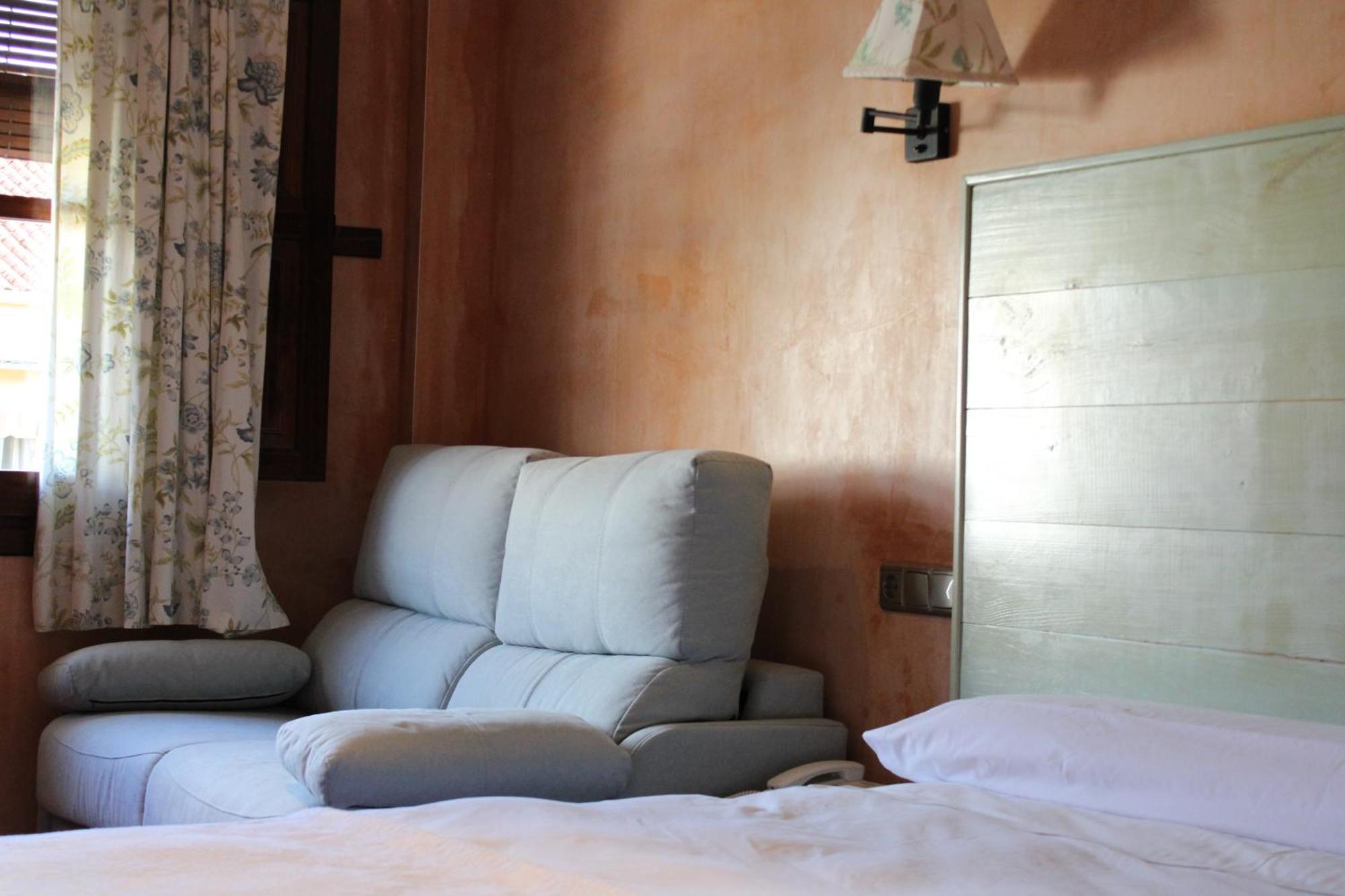 Hotel Rural Carlos I Garganta la Olla Buitenkant foto