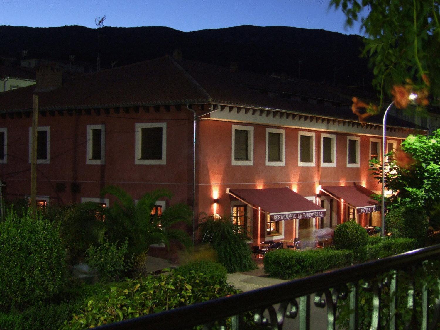 Hotel Rural Carlos I Garganta la Olla Buitenkant foto