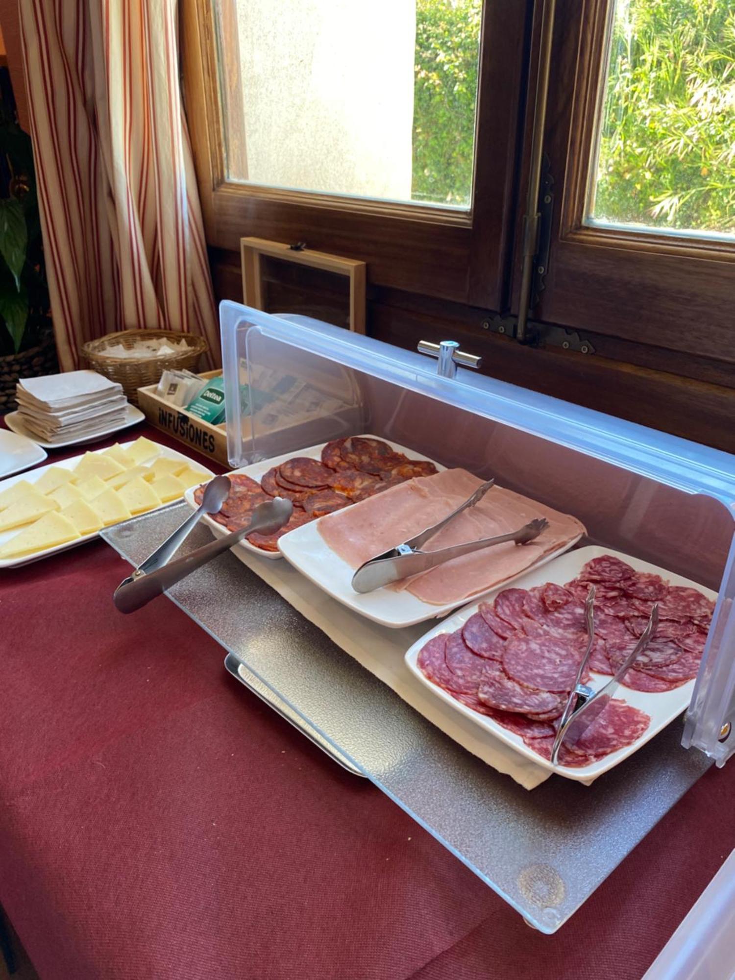 Hotel Rural Carlos I Garganta la Olla Buitenkant foto