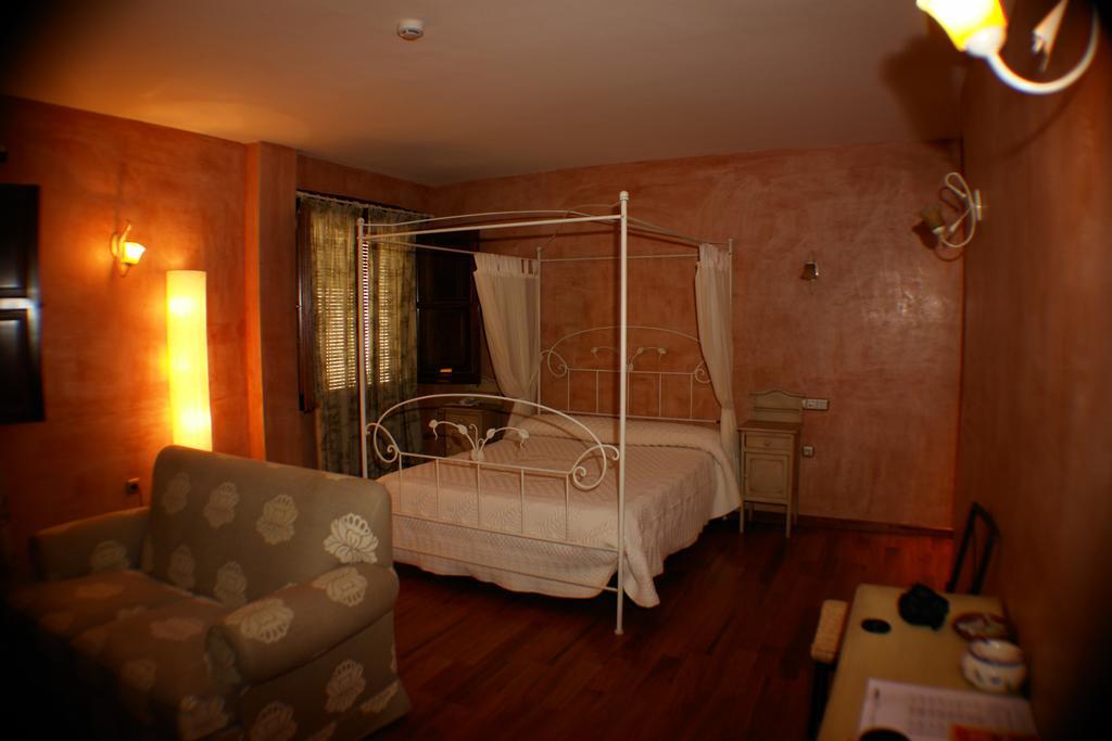 Hotel Rural Carlos I Garganta la Olla Buitenkant foto