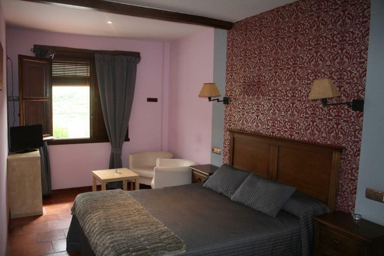Hotel Rural Carlos I Garganta la Olla Buitenkant foto